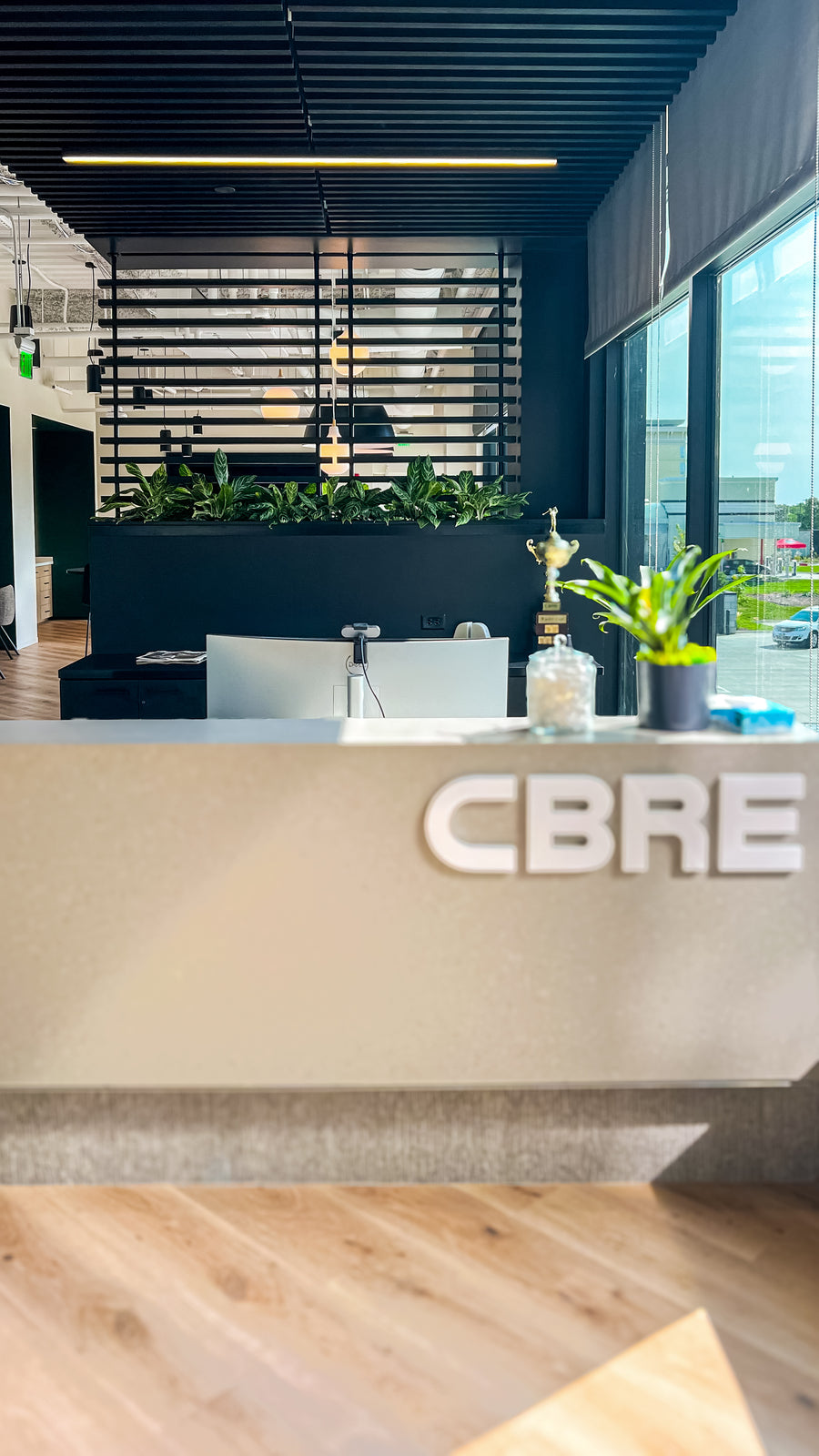 CBRE 595 Tower — Reception Planting and Open Office Planters detail